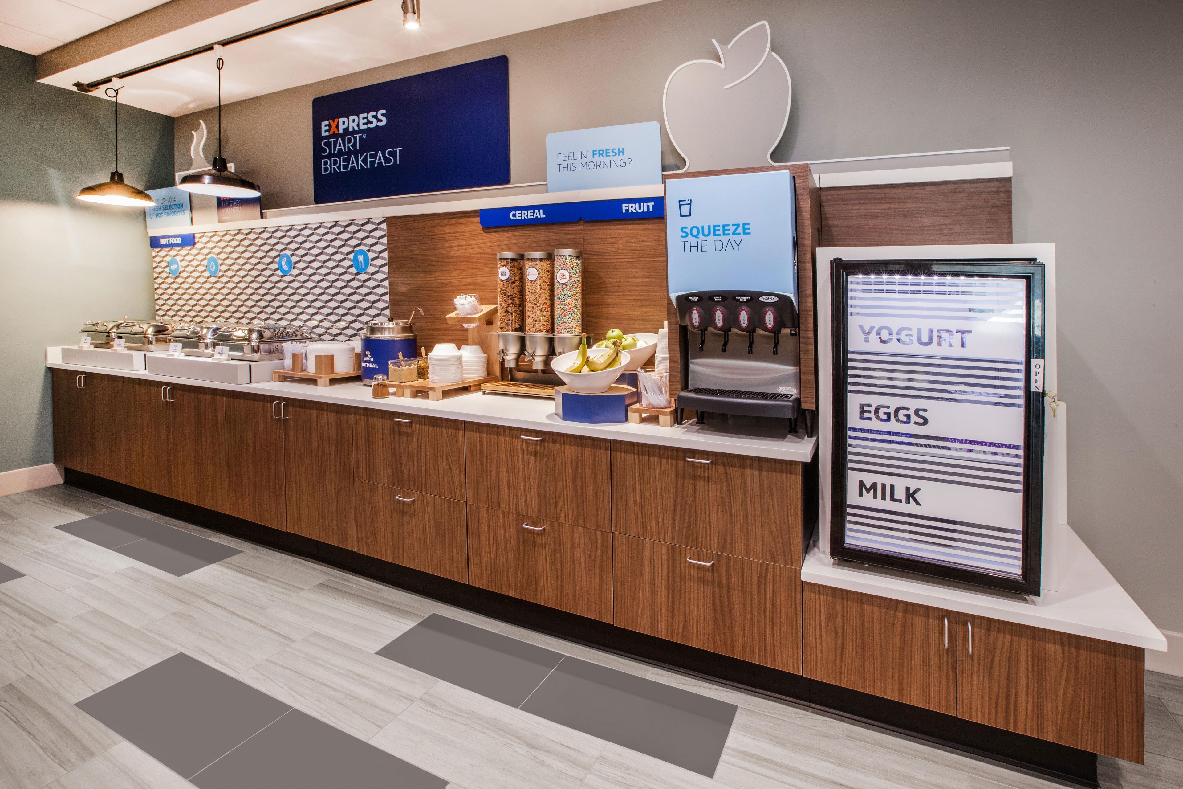 Holiday Inn Express Hotel & Suites Greenville-I-85 & Woodruff Road By Ihg Екстериор снимка