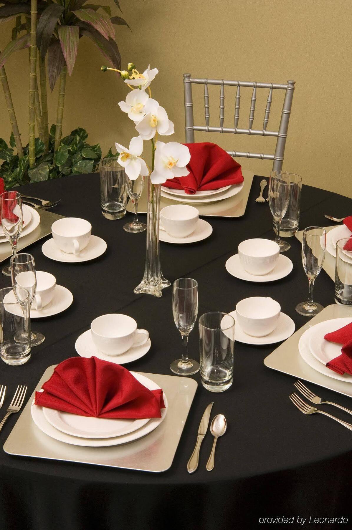 Holiday Inn Express Hotel & Suites Greenville-I-85 & Woodruff Road By Ihg Екстериор снимка
