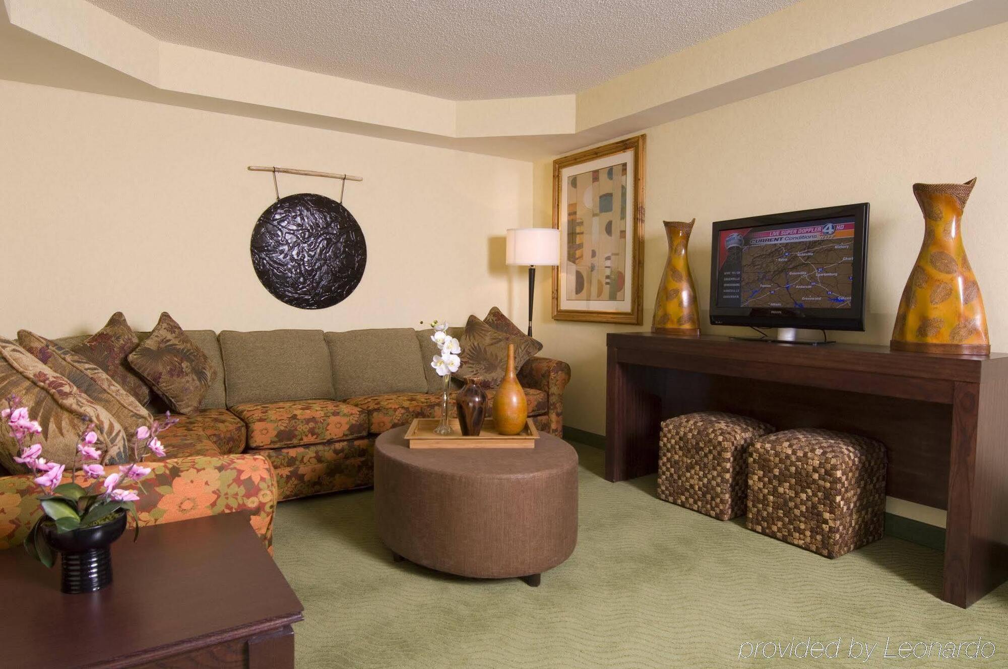 Holiday Inn Express Hotel & Suites Greenville-I-85 & Woodruff Road By Ihg Екстериор снимка